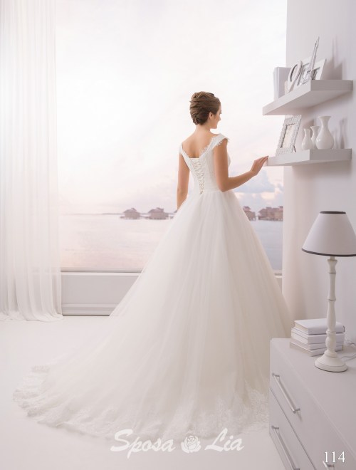 https://www.sposa-lia.com/images/stories/virtuemart/product/114 (3).jpg